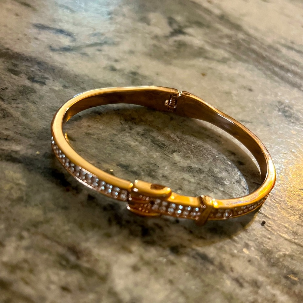 Premier Designs belt buckle rose gold bracelet